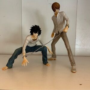 Light Yagami & L handcuffed death note figurine
